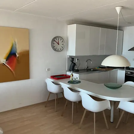 Zonnehoek 77 * Egmond aan Zee