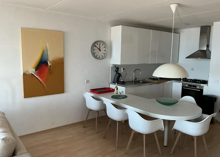 Zonnehoek 77 * Egmond aan Zee